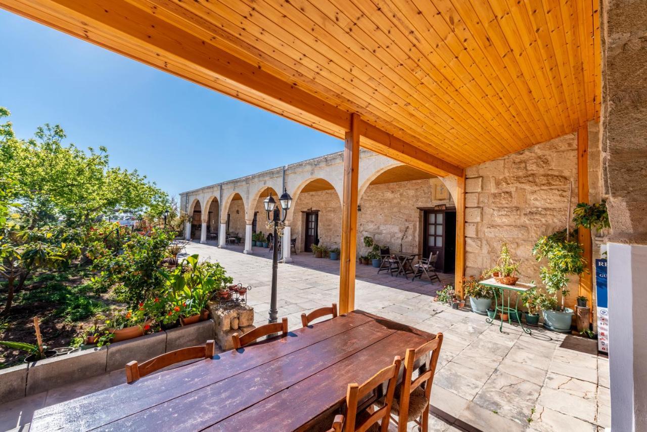 Revakli Ev Guest House Rizokarpaso ภายนอก รูปภาพ